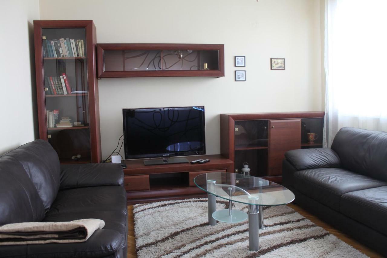 Sunny Cozy Flat In The Centre, Close To Beach, 4 Rooms, 105Sqm Varna Exterior photo